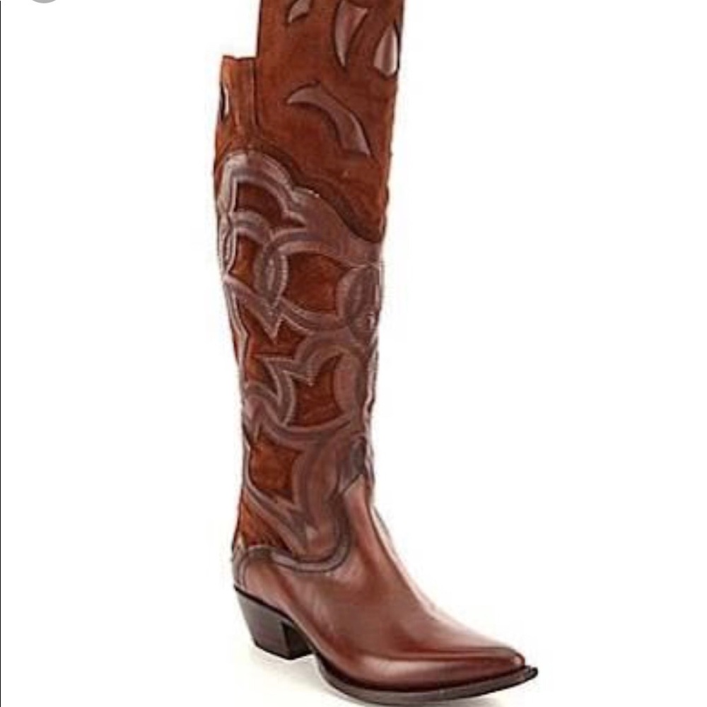 Frye Shane Embroidered cowboy boots size 7 new!